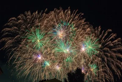 image du feu d'artifice de Monteux